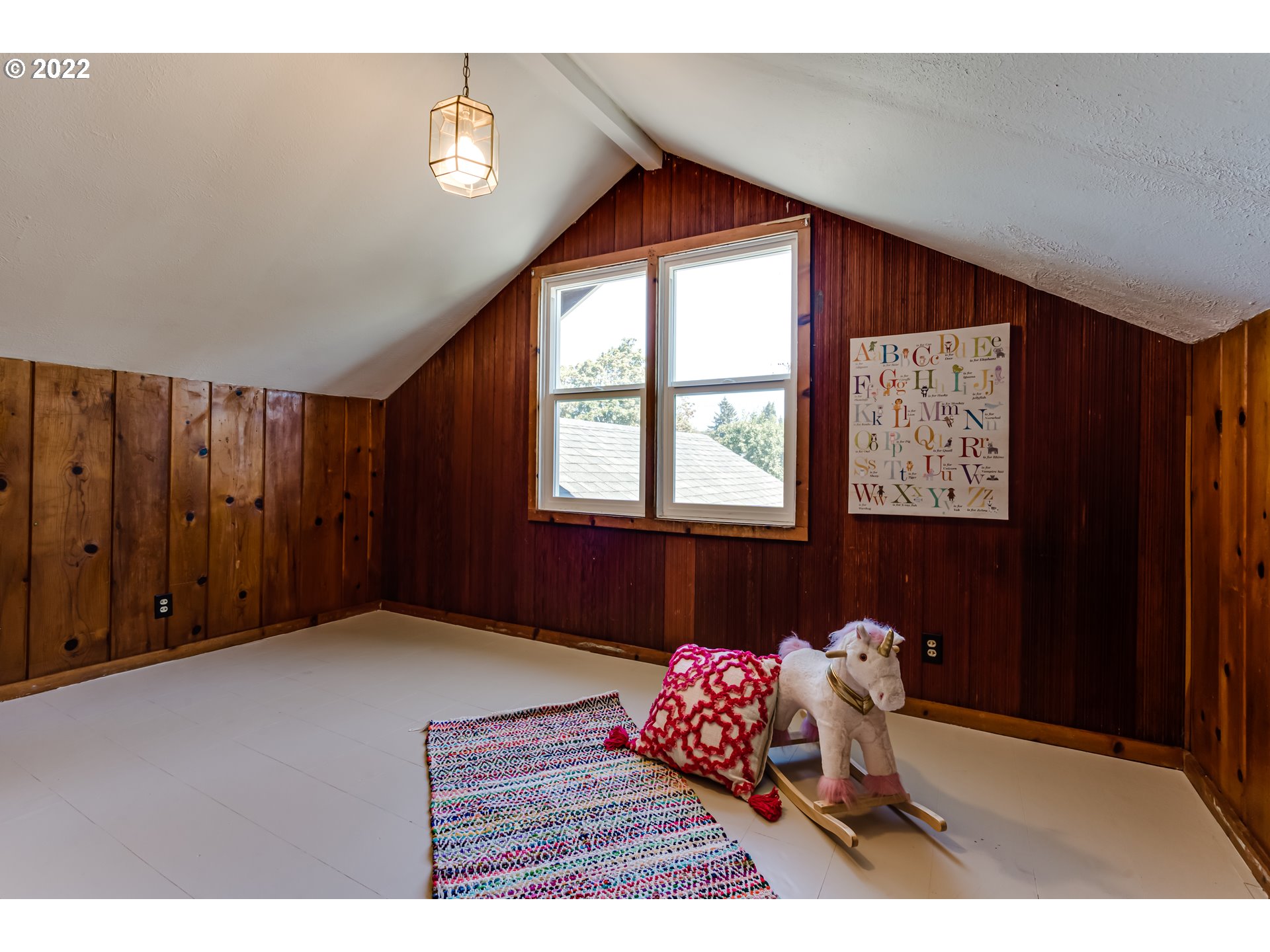 2691 Game Farm Road Springfield, OR 97477 - Photo 18 of 23 a bedroom with a bed and a window