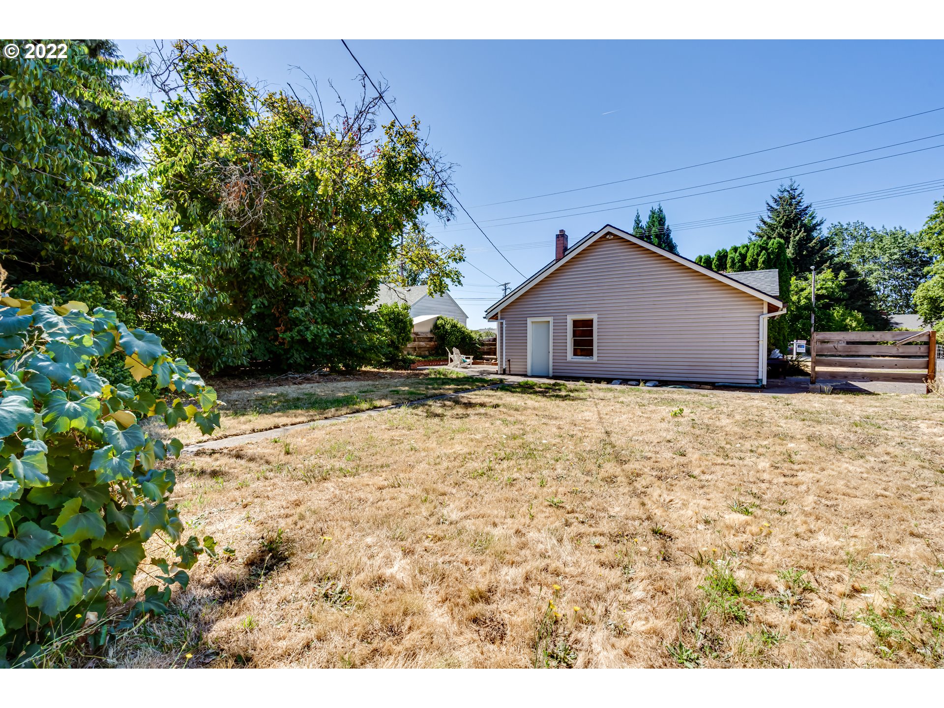 2691 Game Farm Road Springfield, OR 97477 - Photo 22 of 23 a house with a yard