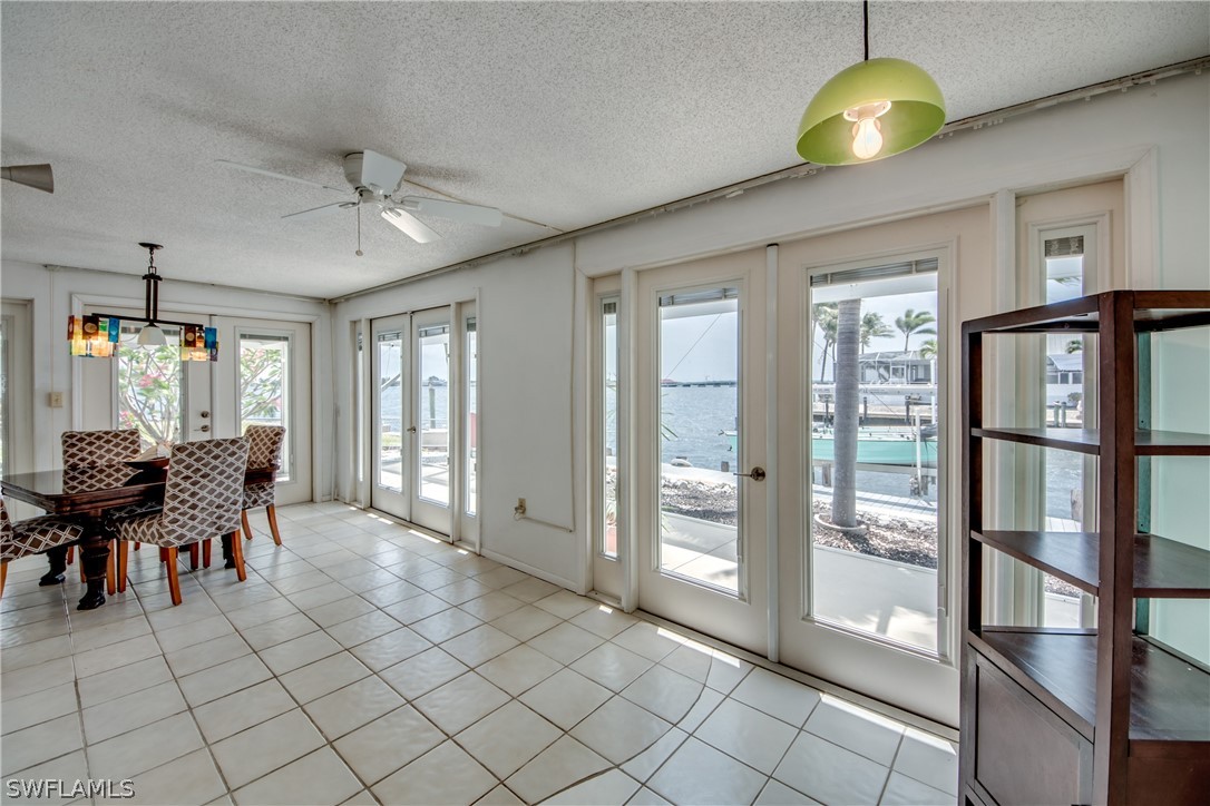 2579 Bridgeview Street Matlacha, FL 33993 - Photo 12 of 32 Gallery Image 12