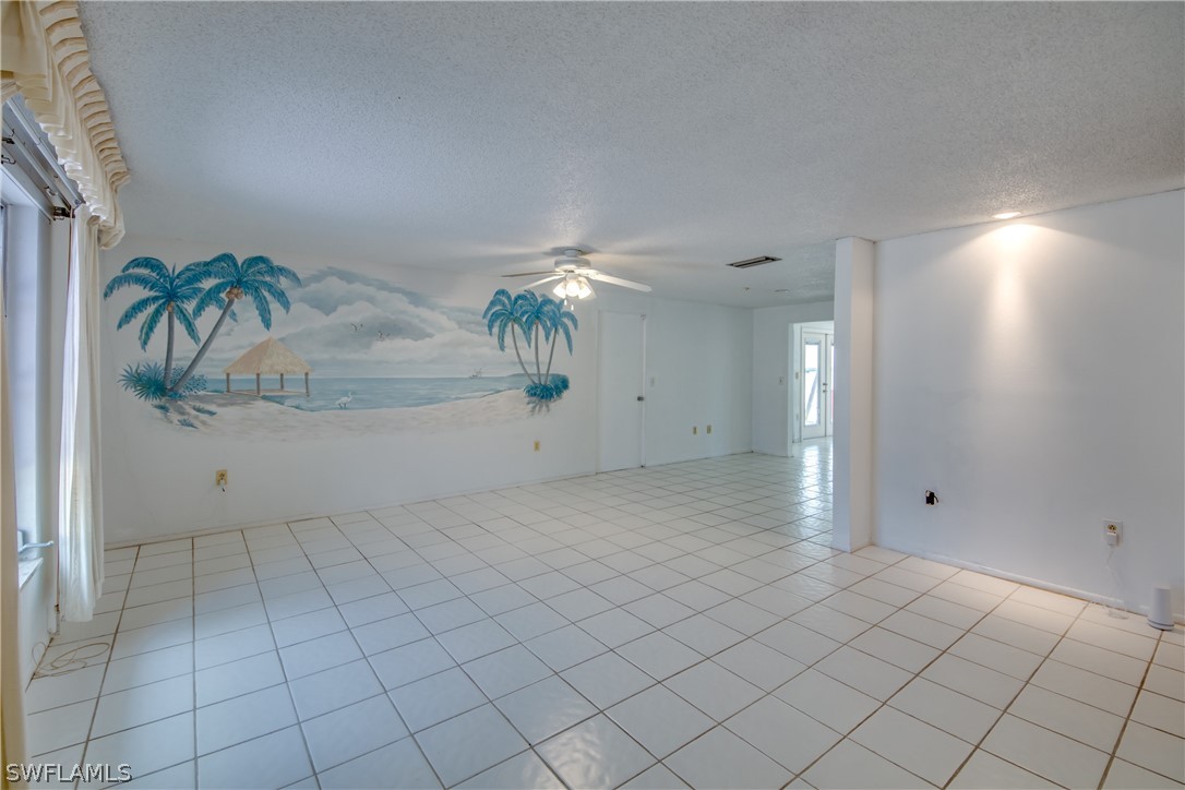 2579 Bridgeview Street Matlacha, FL 33993 - Photo 9 of 32 Gallery Image 9