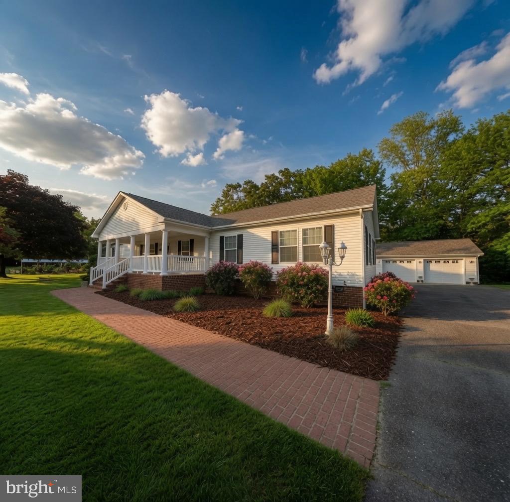 110 East Harbor Drive Reedville, VA 22539 - Photo 1 of 27 One level home with detached 3 car garage