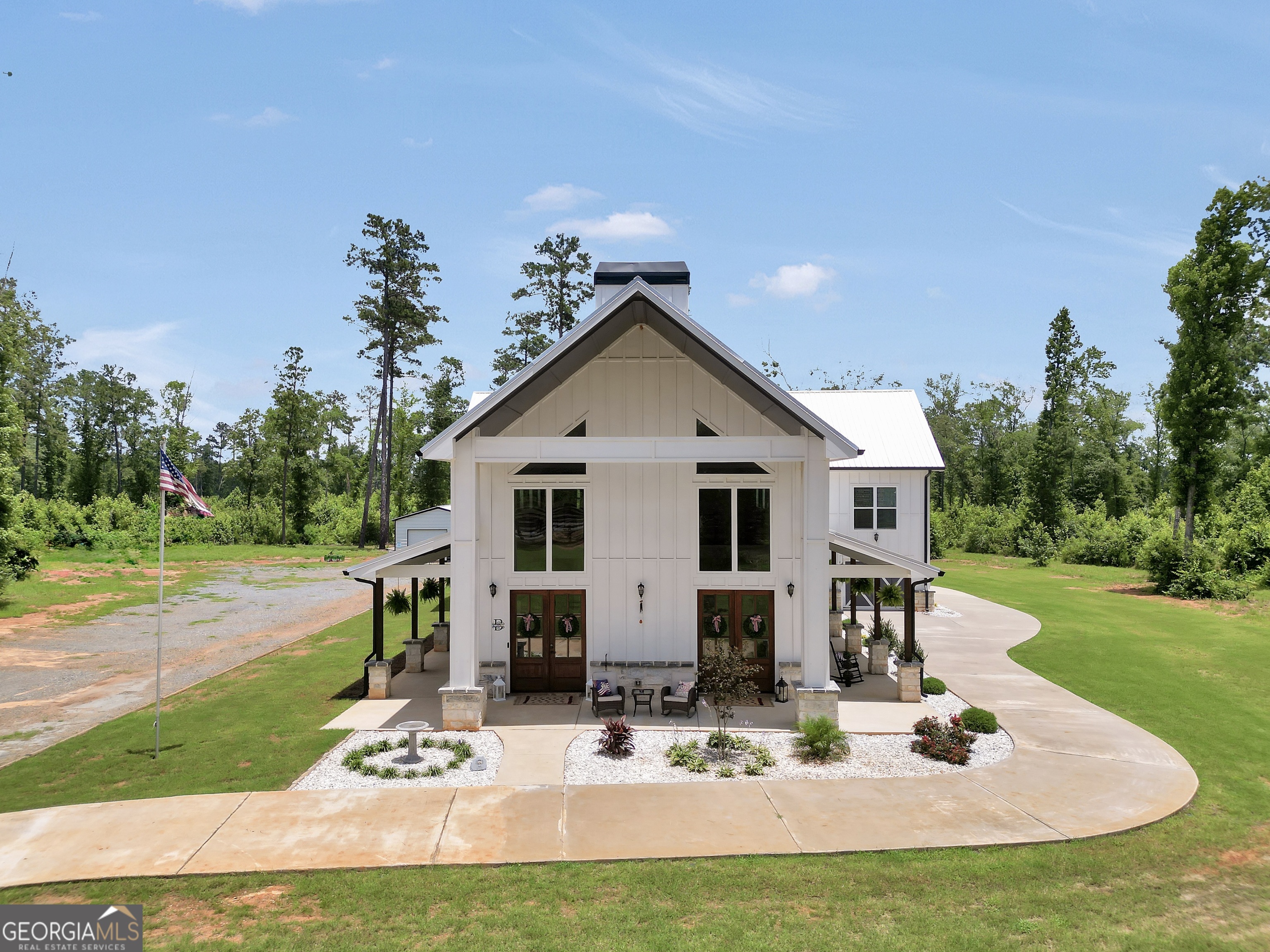 1384 Hopewell Road Forsyth, GA 31029 - Photo 8 of 91