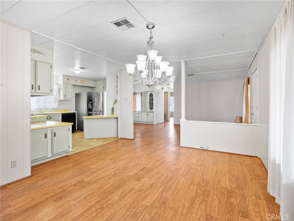 11414 Serra Road, Unit 21 Apple Valley, CA 92308 - Photo 7 of 35