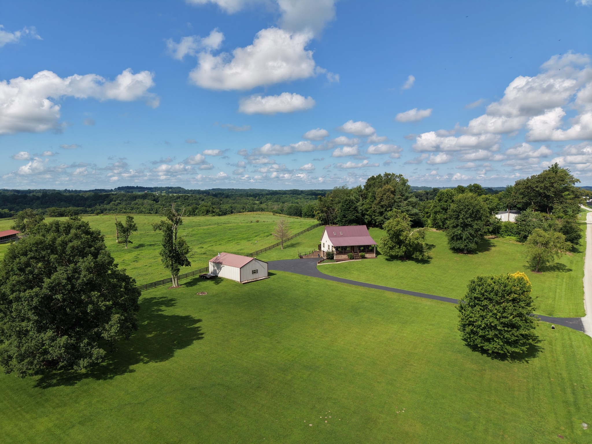 2983 Temple Hill Road Summer Shade, KY 42166 - Photo 8 of 37