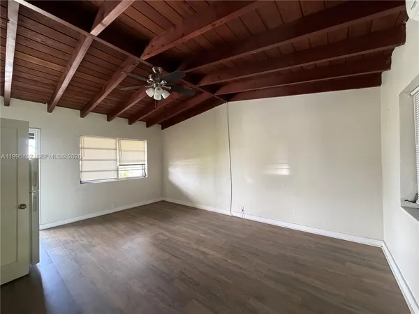 $1,600 | 1580 Northeast 145th Street, Unit 1582, Miami, FL 33161