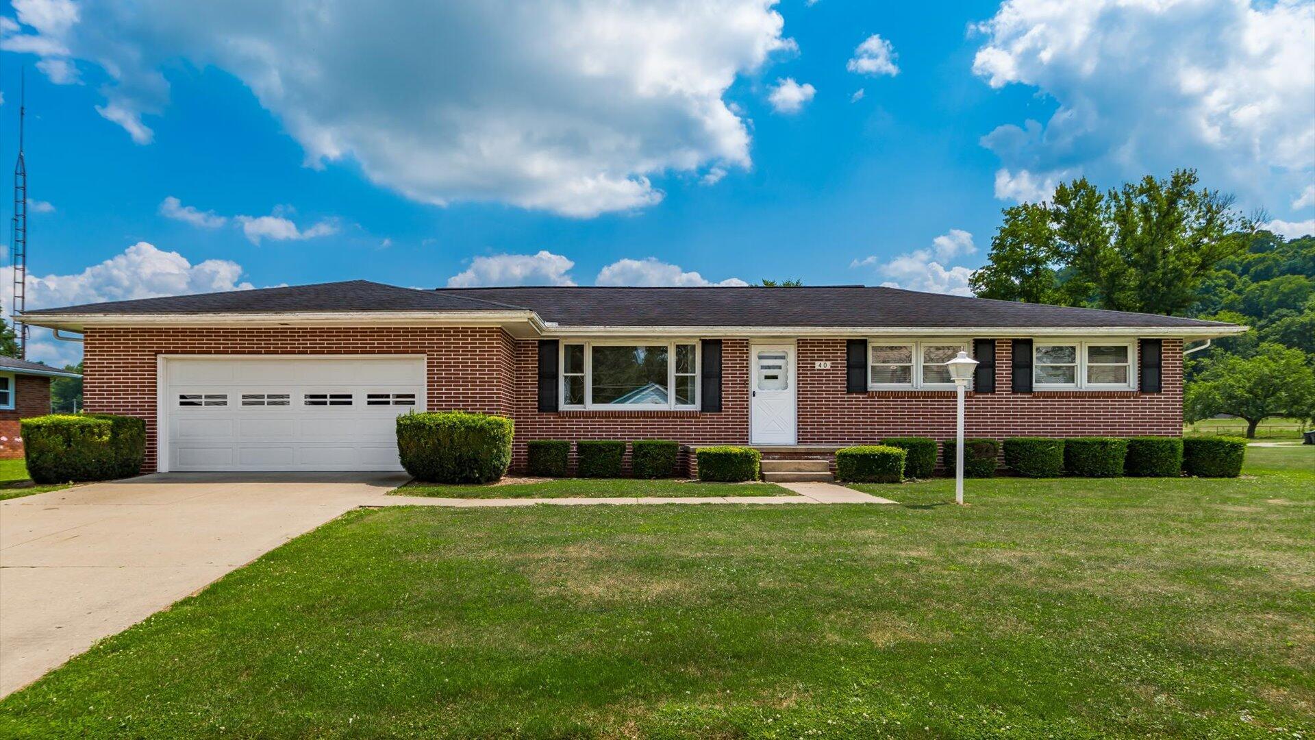 40 West 9th Street Dresden, OH 43821 - Photo 1 of 30 03-z 40 W 9th St085-2