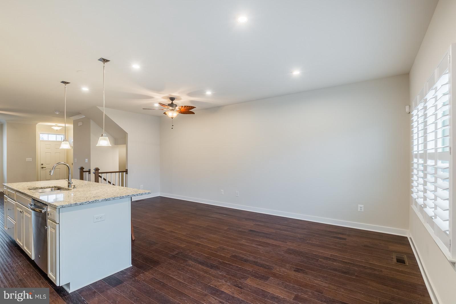 2102 Hemlock Bay Road Dumfries, VA 22026 - Photo 11 of 44 Breakfast area