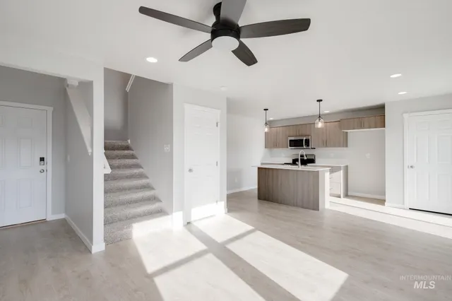 $352,990 | 229 Moose Street, Horseshoe Bend, ID 83629