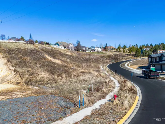 $93,700 | 2078 West View Drive, Moscow, ID 83843