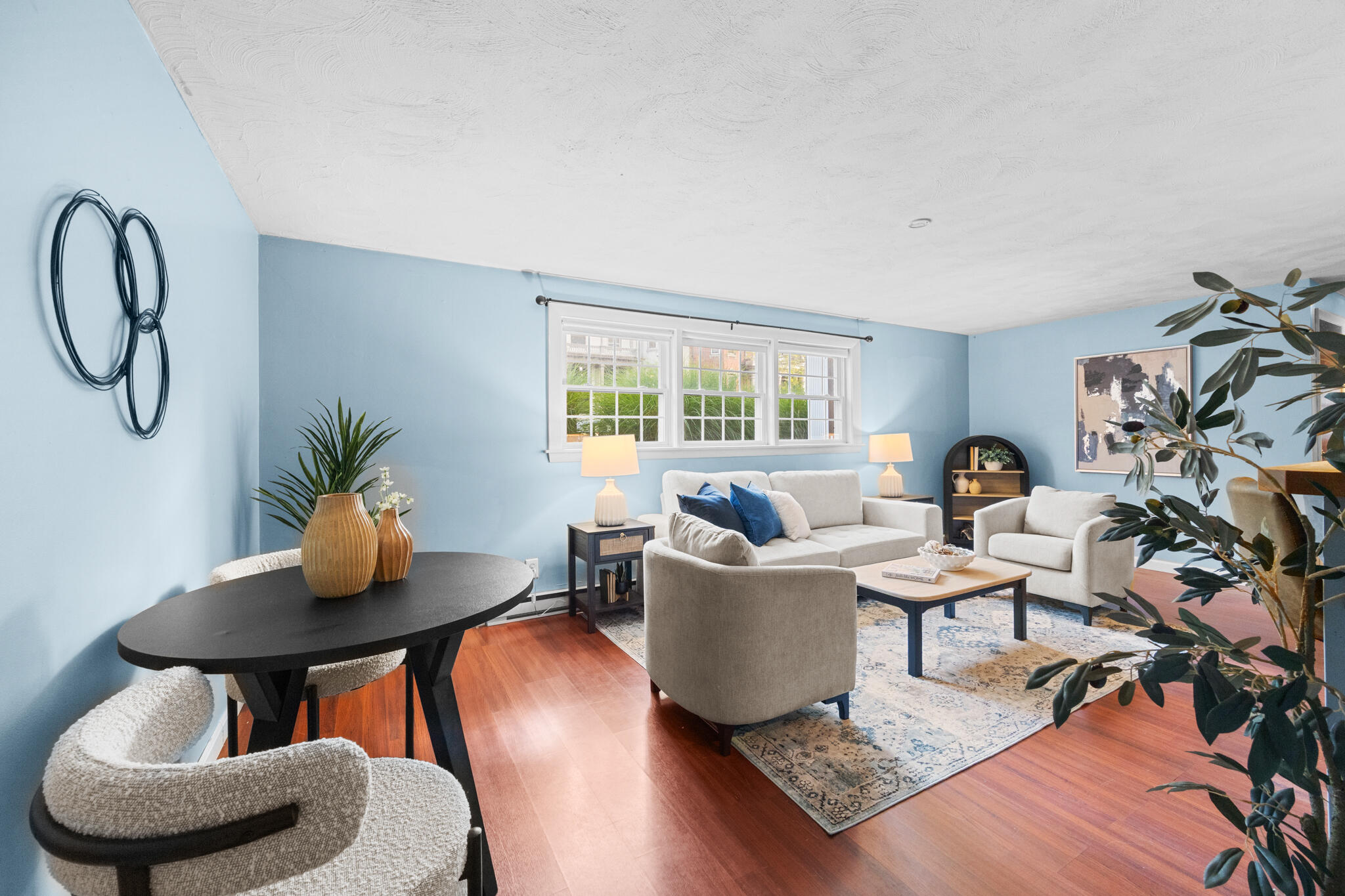 129 Pine Street, Unit 2 Portland, ME 04102 - Photo 3 of 32 APT