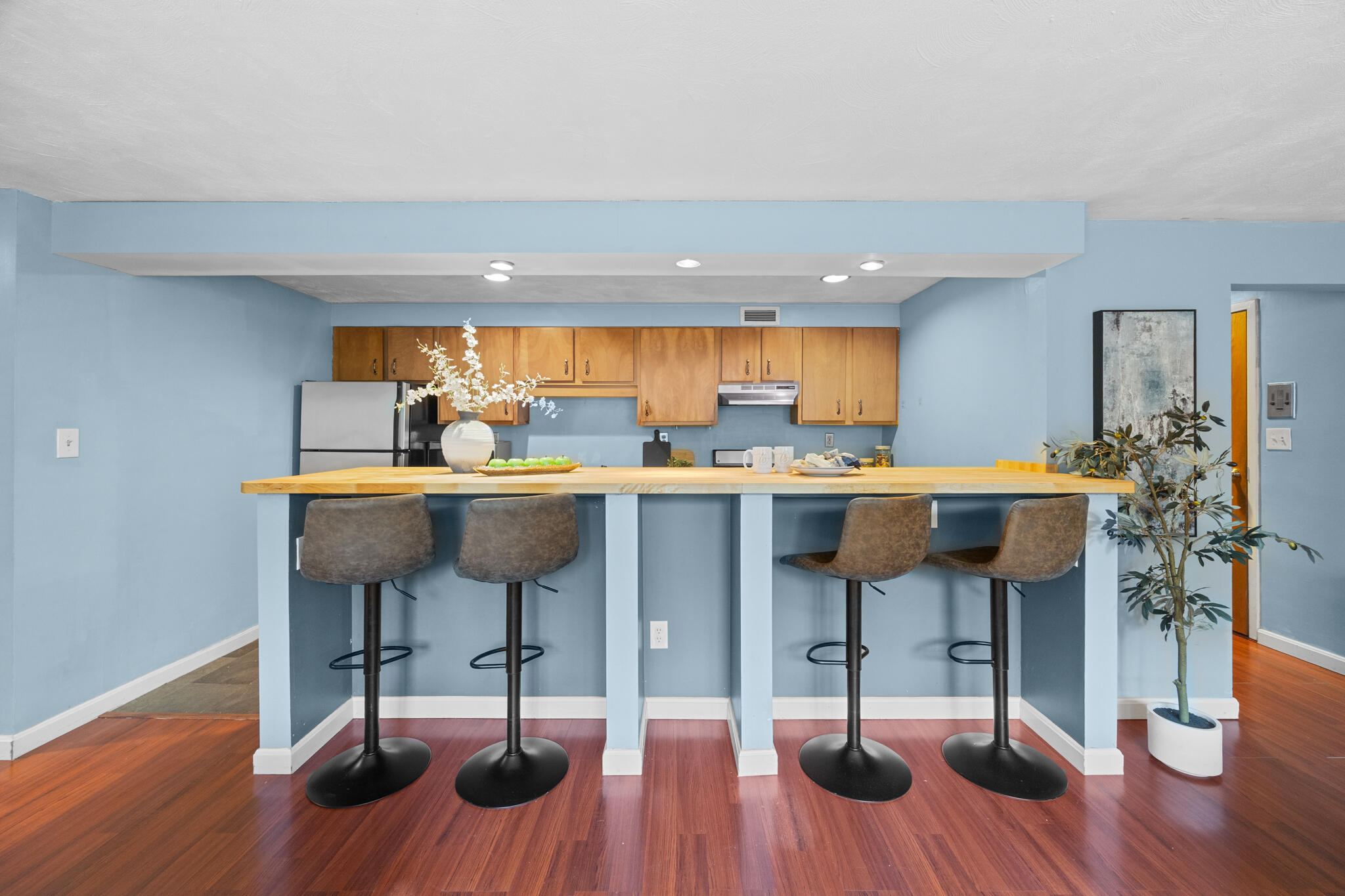 129 Pine Street, Unit 2 Portland, ME 04102 - Photo 7 of 32 APT-7