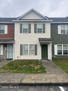 $1,225 | 605 Streamwood Drive, Jacksonville, NC 28546