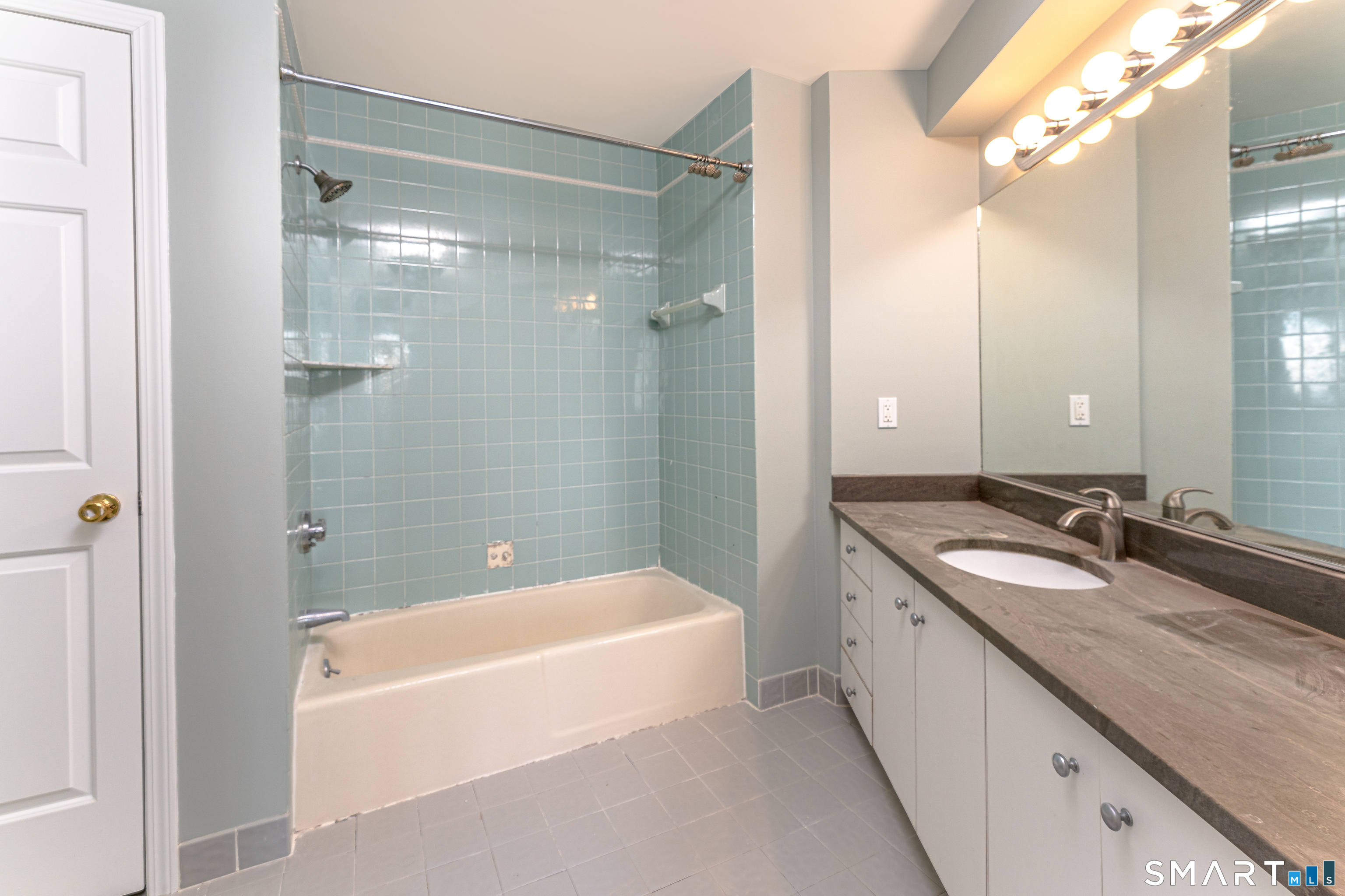 1 Mansfield Grove Road, Unit 103 East Haven, CT 06512 - Photo 14 of 39