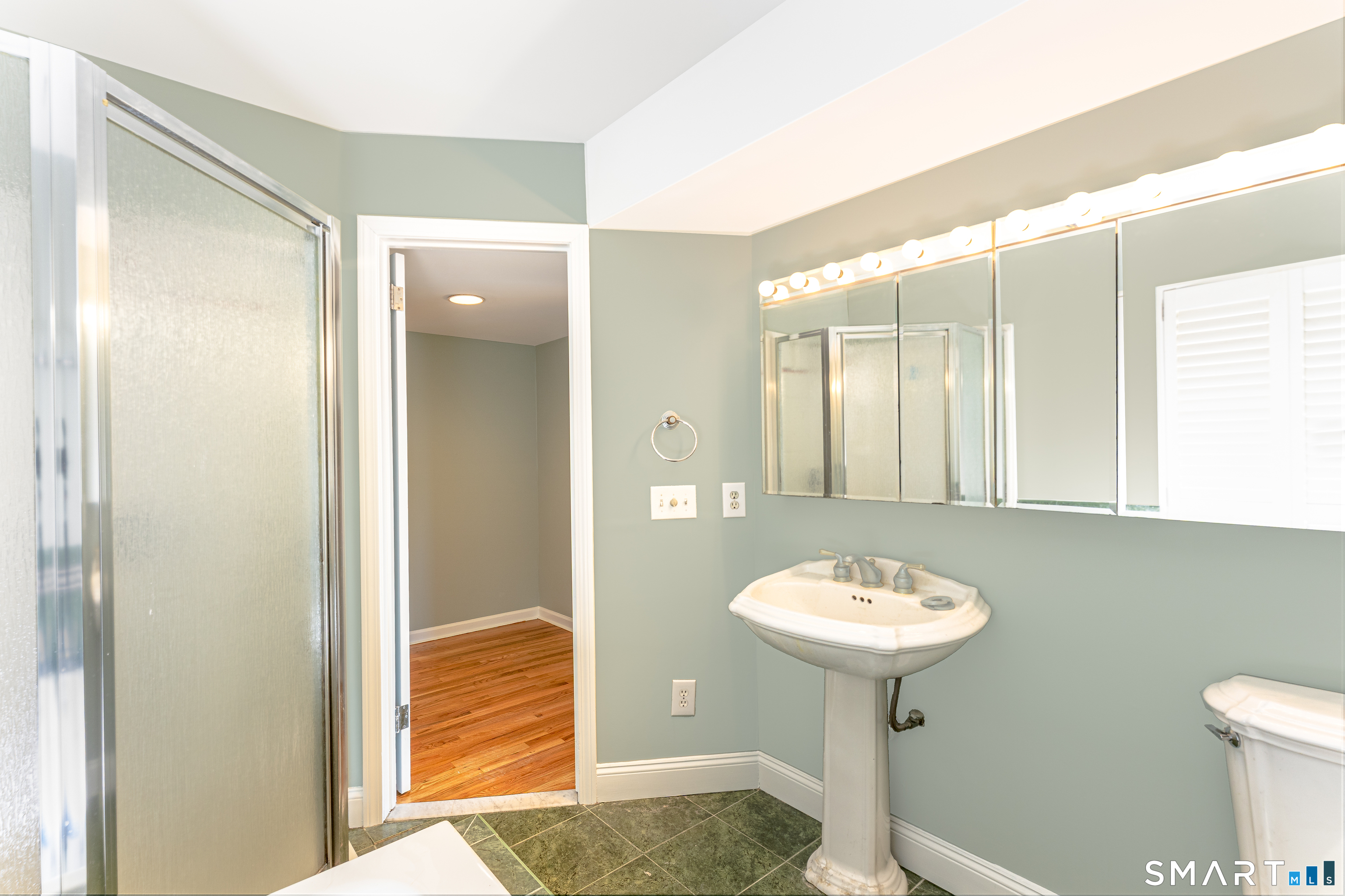 1 Mansfield Grove Road, Unit 103 East Haven, CT 06512 - Photo 23 of 39