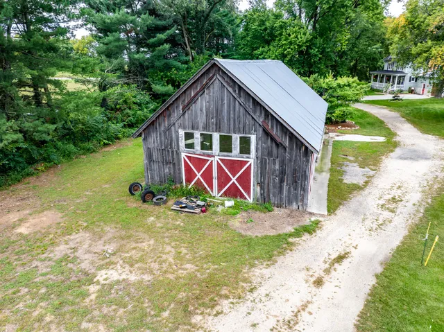 $649,000 | W5381 County Road West, Holmen, WI 54636