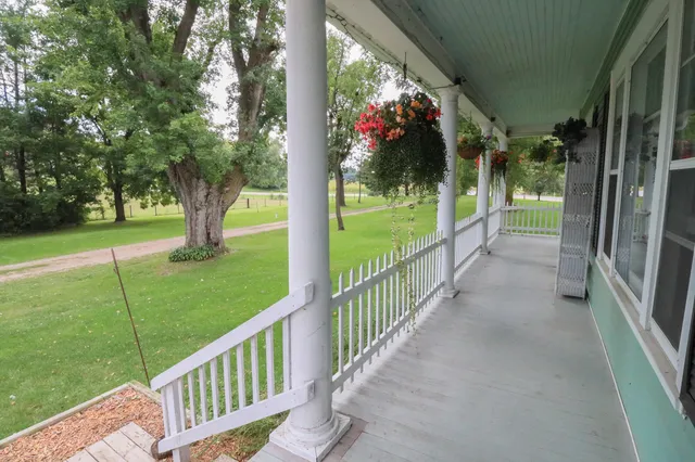 $649,000 | W5381 County Road West, Holmen, WI 54636