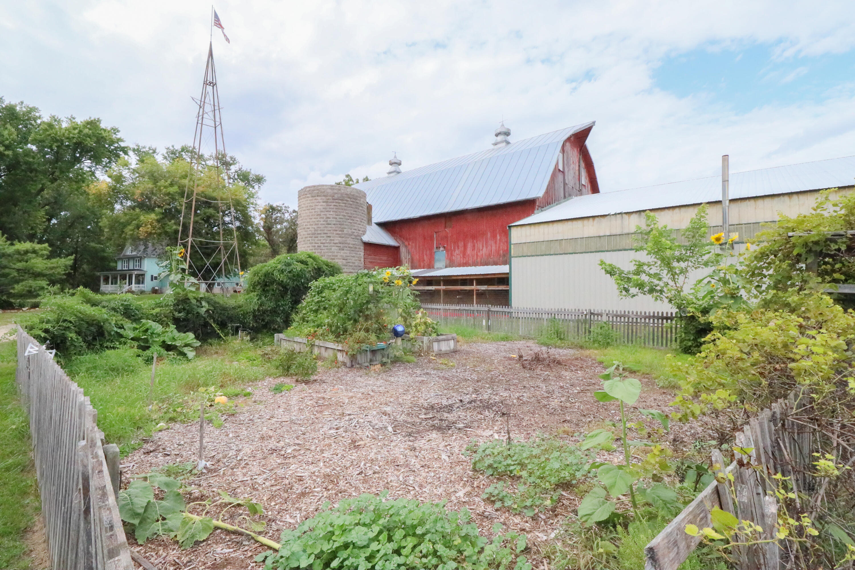 W5381 County Road West Holmen, WI 54636 - Photo 66 of 80 Garden
