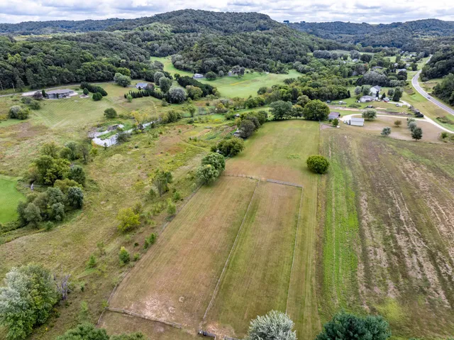 $649,000 | W5381 County Road West, Holmen, WI 54636