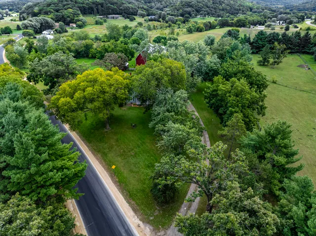 $649,000 | W5381 County Road West, Holmen, WI 54636