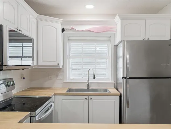 $354,900 | 1004 West 7th Street, New Smyrna Beach, FL 32168