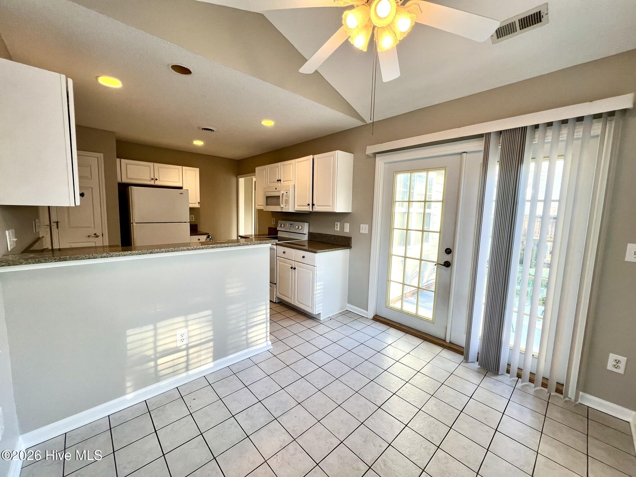 1006 Steeplechase Road Wilmington, NC 28412 - Photo 9 of 28