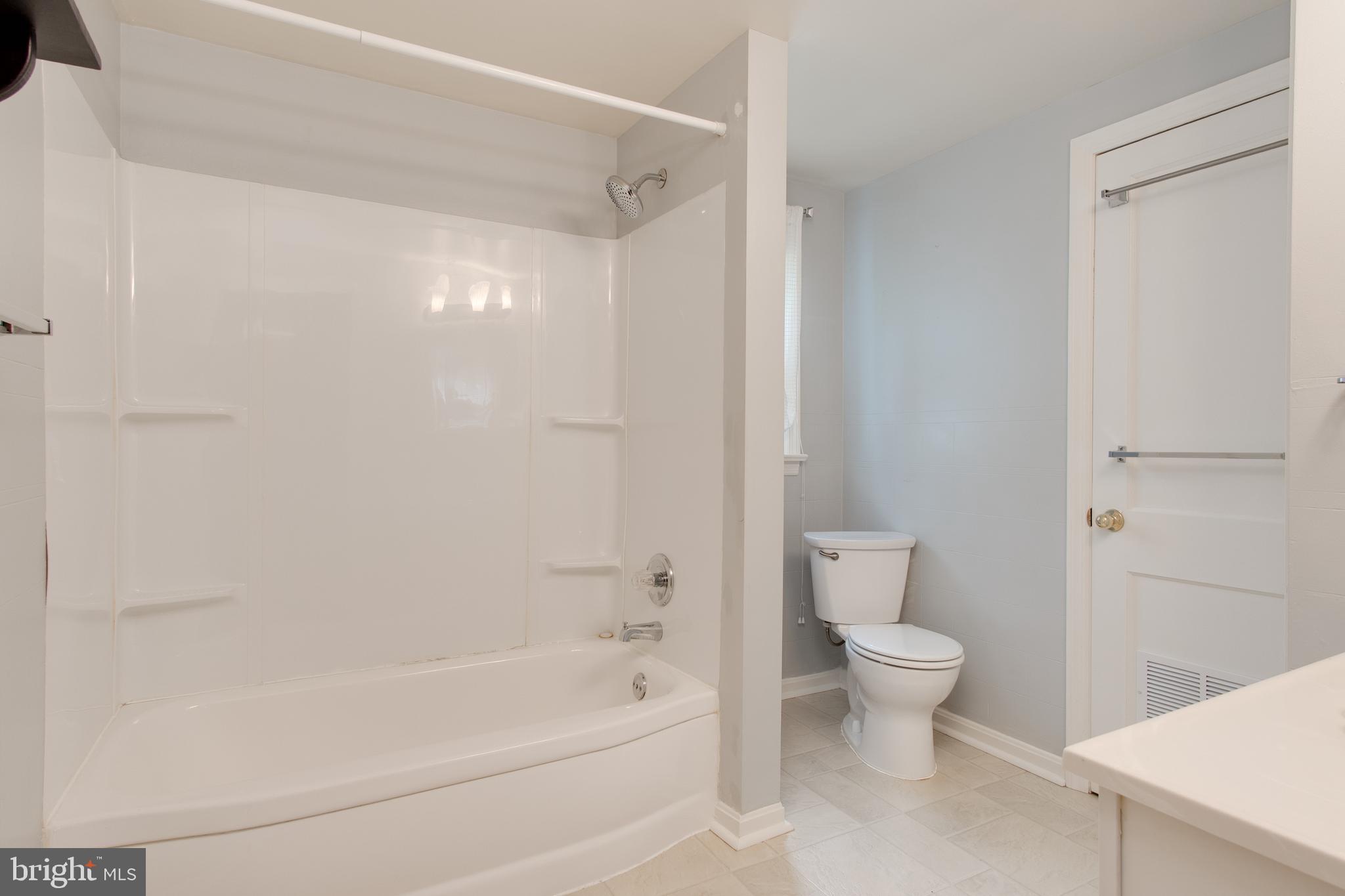 1024 Columbia Road Hagerstown, MD 21742 - Photo 18 of 31 Gallery Image 18
