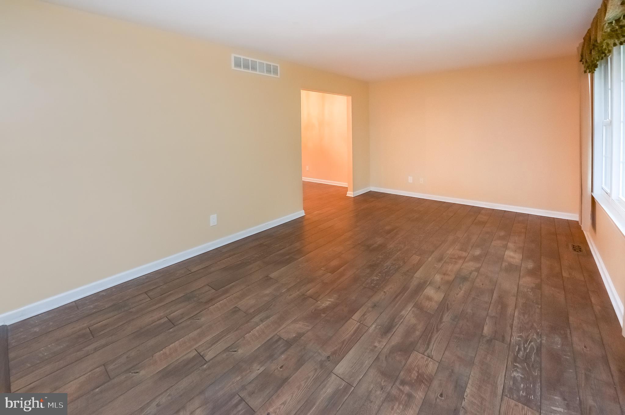 273 Peppermill Road West Berlin, NJ 08091 - Photo 5 of 27 Gallery Image 5