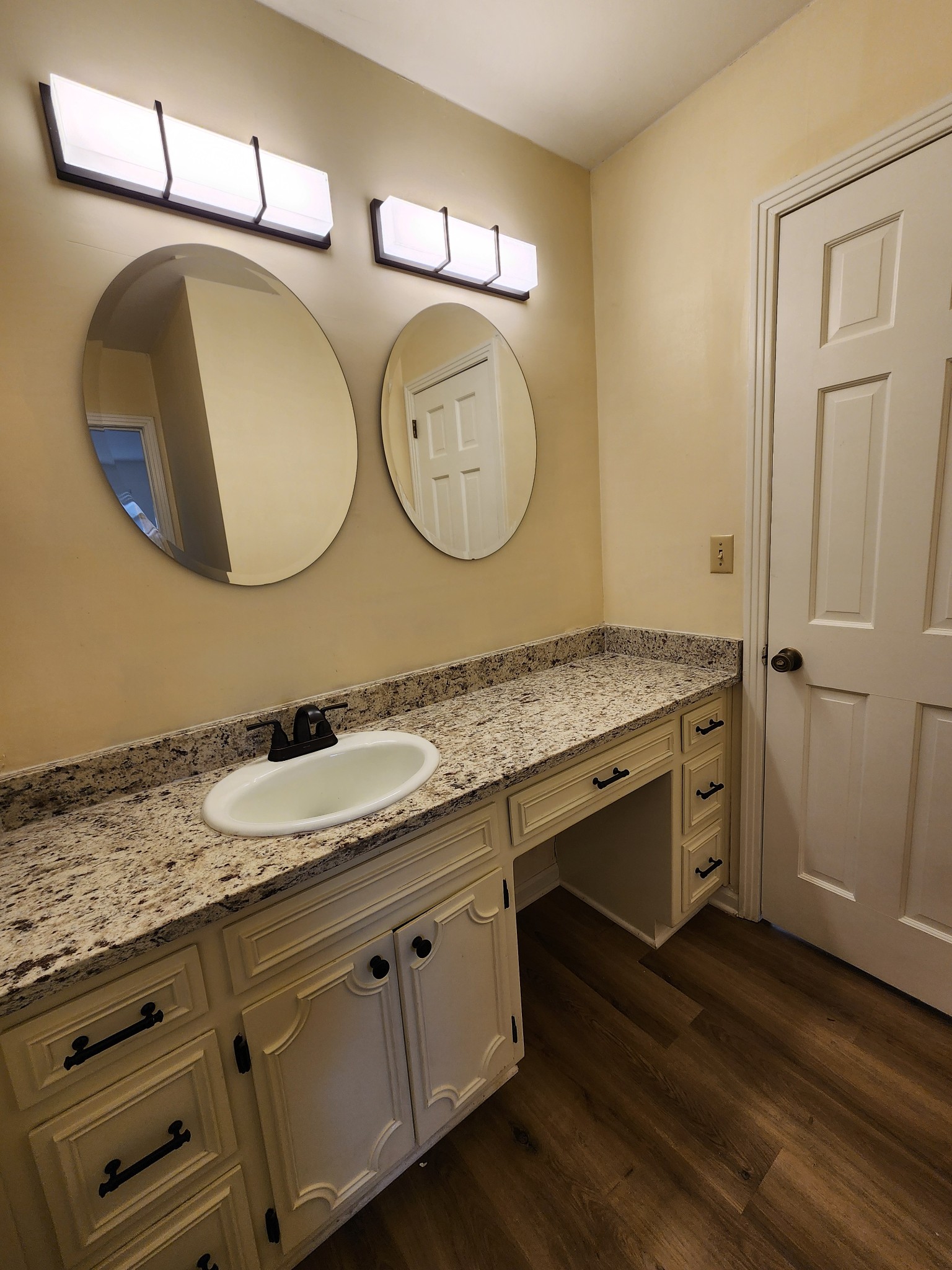 303 12 Oaks Road Tullahoma, TN 37388 - Photo 29 of 39 a bathroom with a granite countertop double vanity sink and a mirror