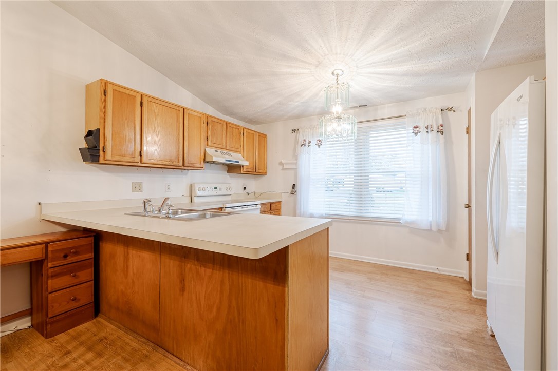 67 Tall Tree Drive Penfield, NY 14526 - Photo 7 of 23