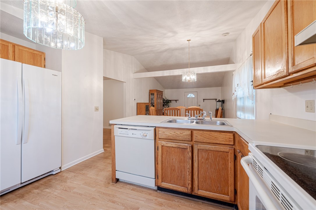 67 Tall Tree Drive Penfield, NY 14526 - Photo 9 of 23