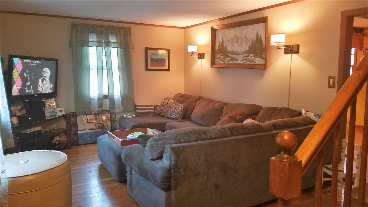 4 Heritage Road Pelham, NH 03076 - Photo 2 of 12
