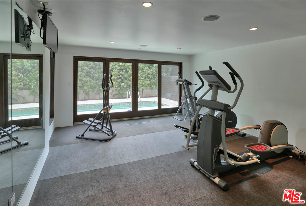 8532 Ridpath Drive Los Angeles, CA 90046 - Photo 23 of 52 a view of a room with gym equipment