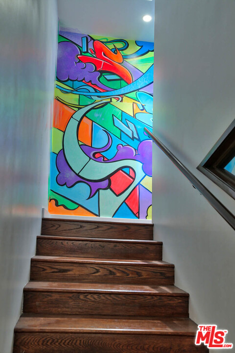 8532 Ridpath Drive Los Angeles, CA 90046 - Photo 38 of 52 a view of stairs and living room