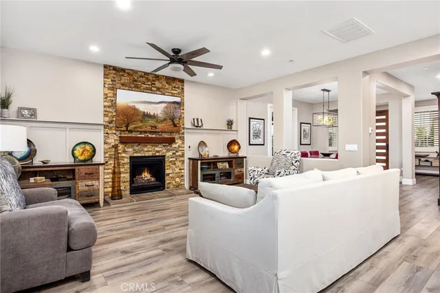 $849,999 | 32527 Falling Leaf Court, Wildomar, CA 92595