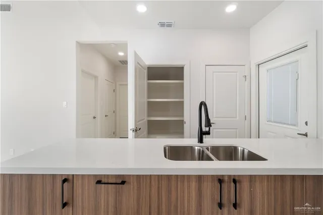 $1,100 | 3501 Jessica Lane, Unit 1, Weslaco, TX 78599