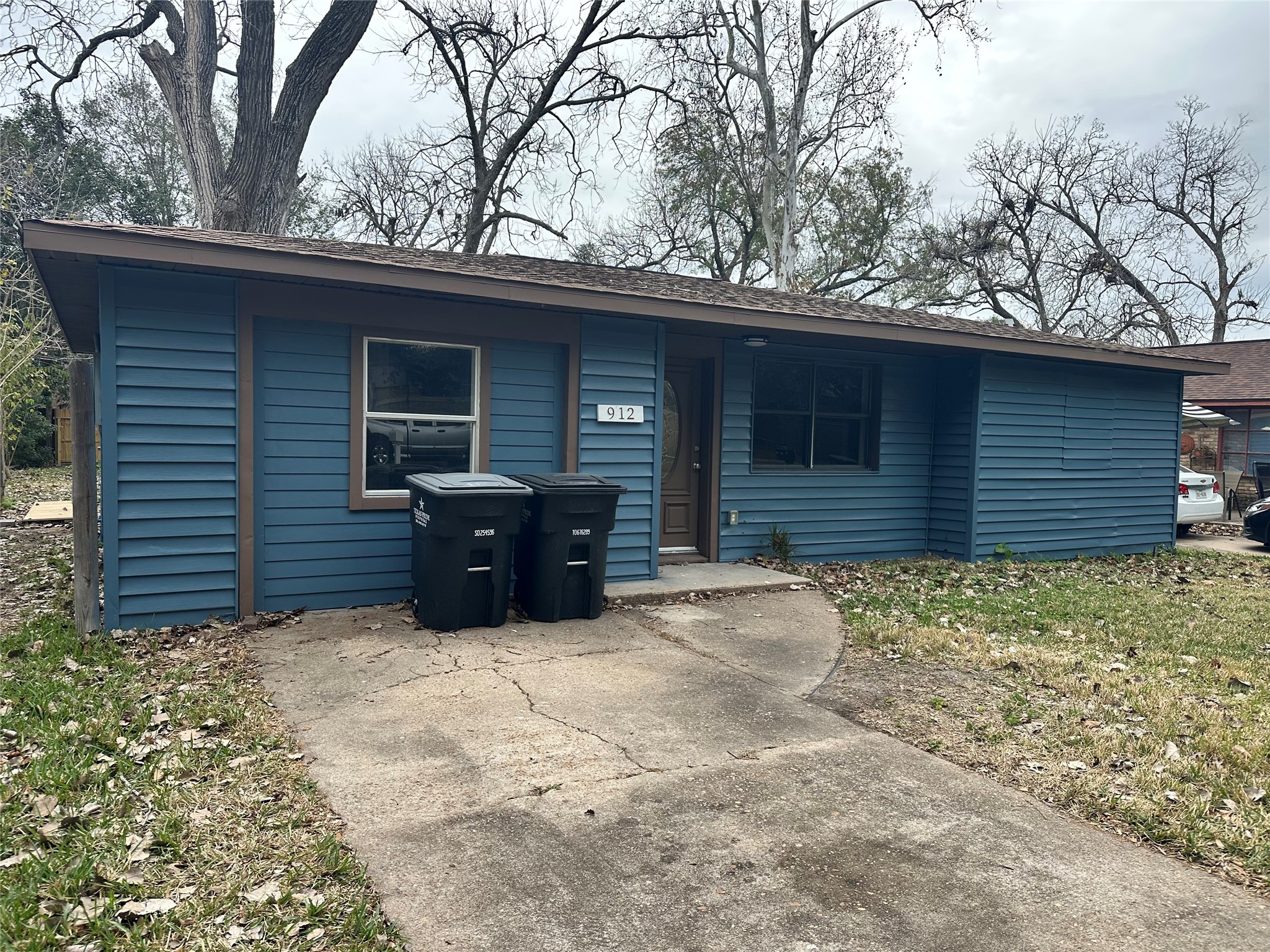 912 West Cleveland Street Alvin, TX 77511 - Photo 29 of 31
