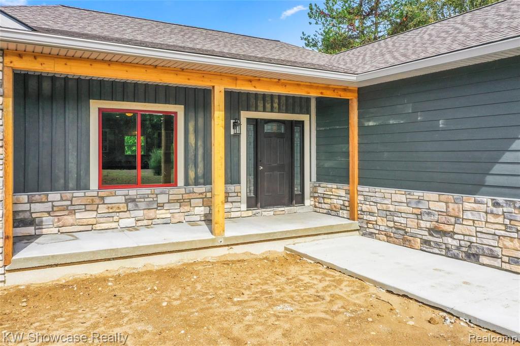 7661 East Highland Road Howell, MI 48855 - Photo 3 of 47