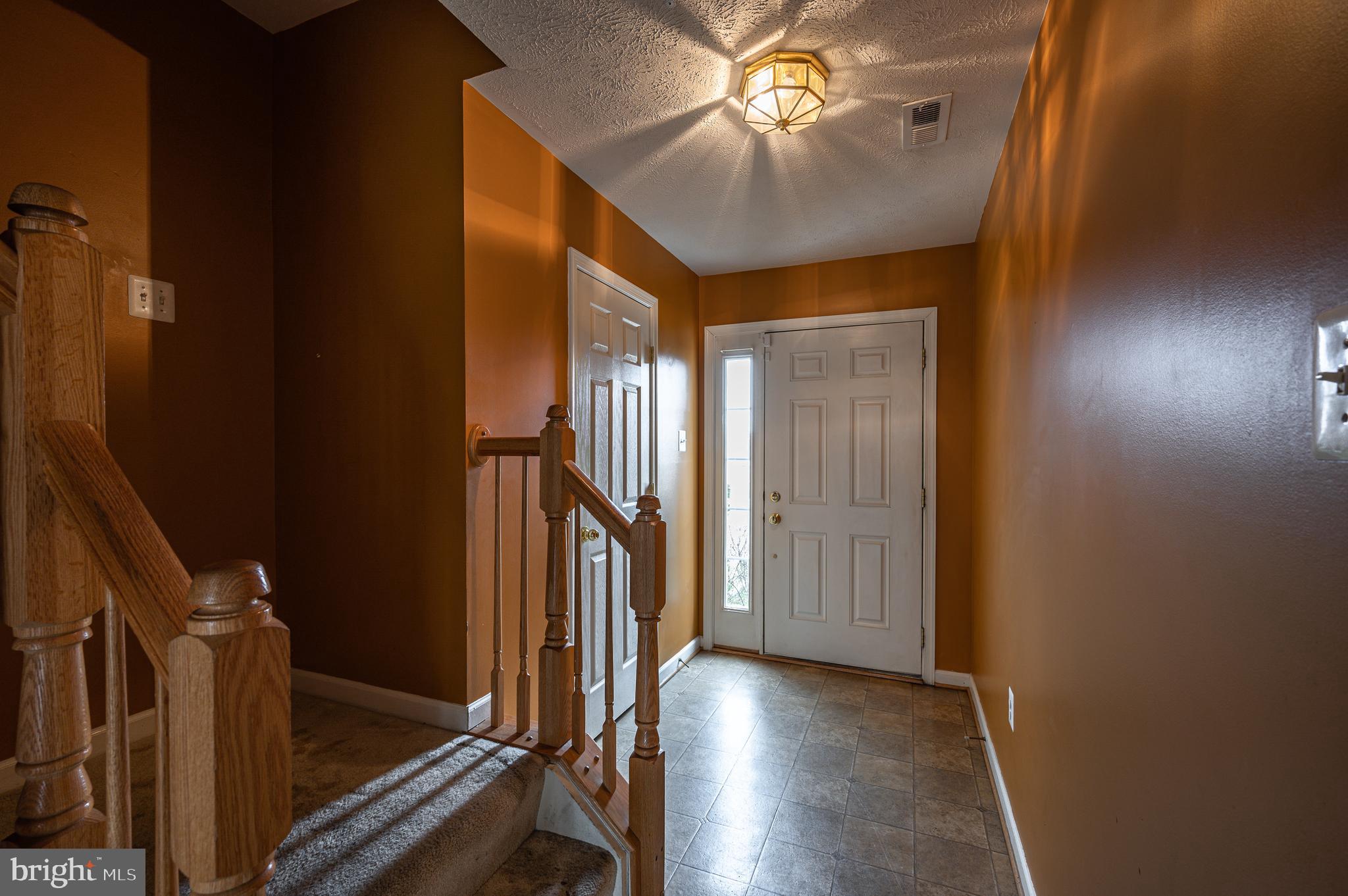 939 Tipton Road Baltimore, MD 21220 - Photo 4 of 31