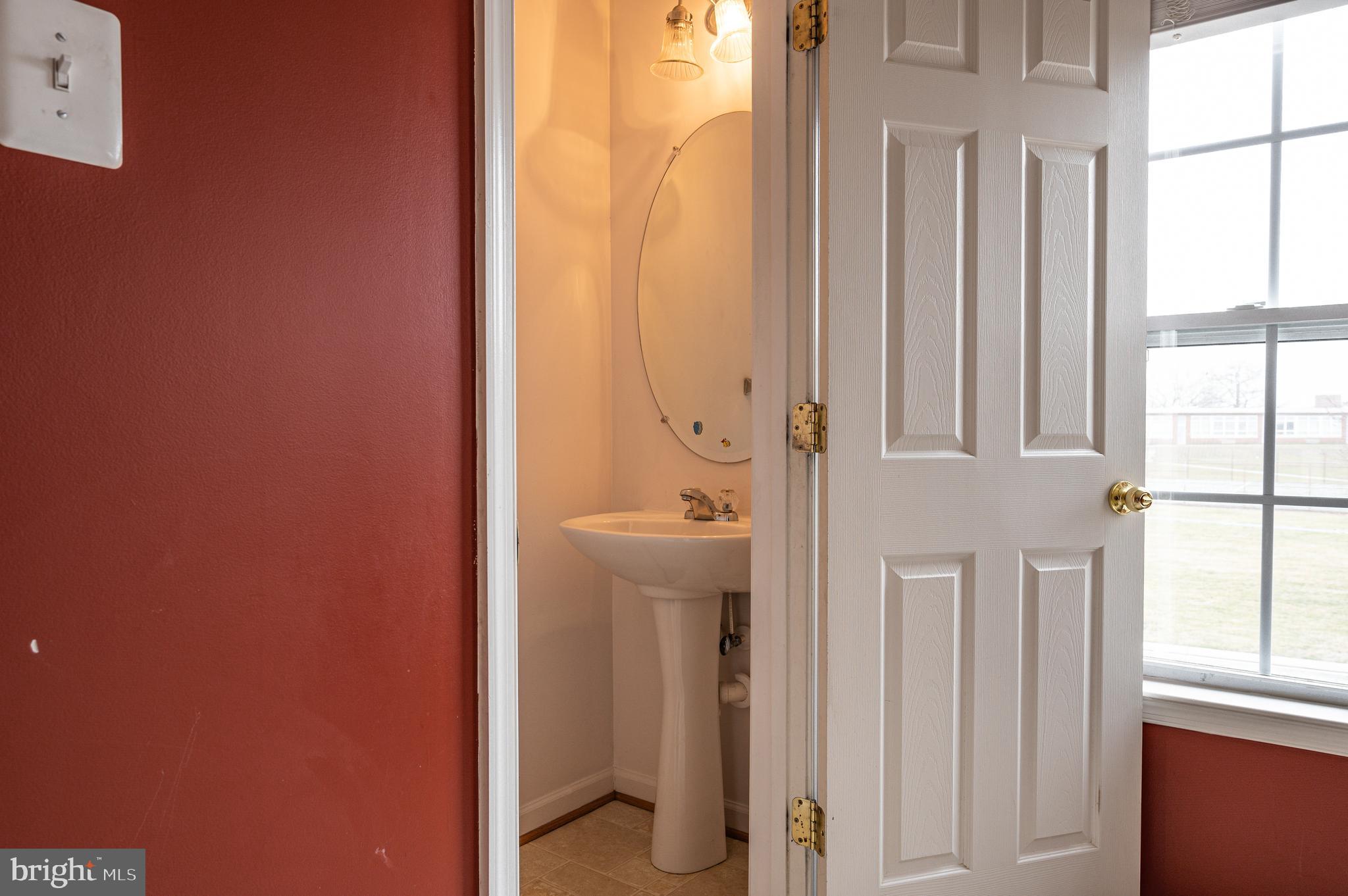 939 Tipton Road Baltimore, MD 21220 - Photo 7 of 31
