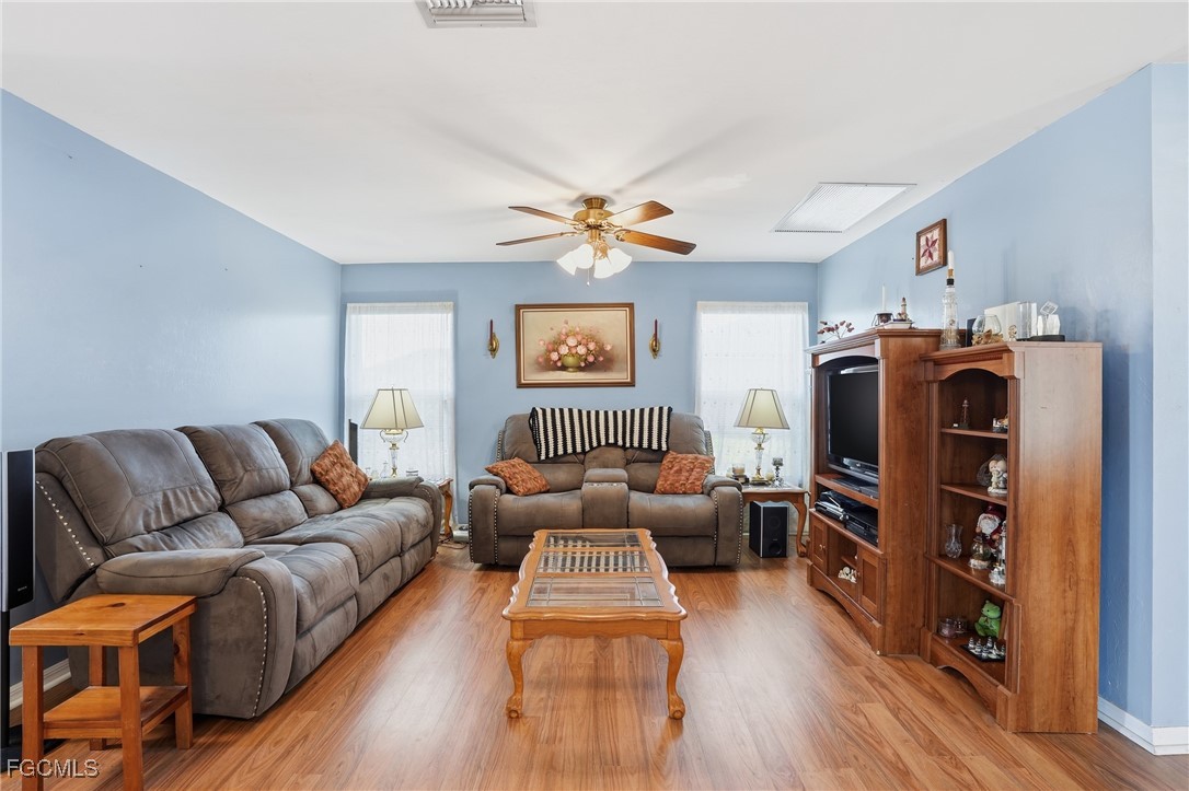 203 Manatee Street Fort Myers, FL 33913 - Photo 2 of 39