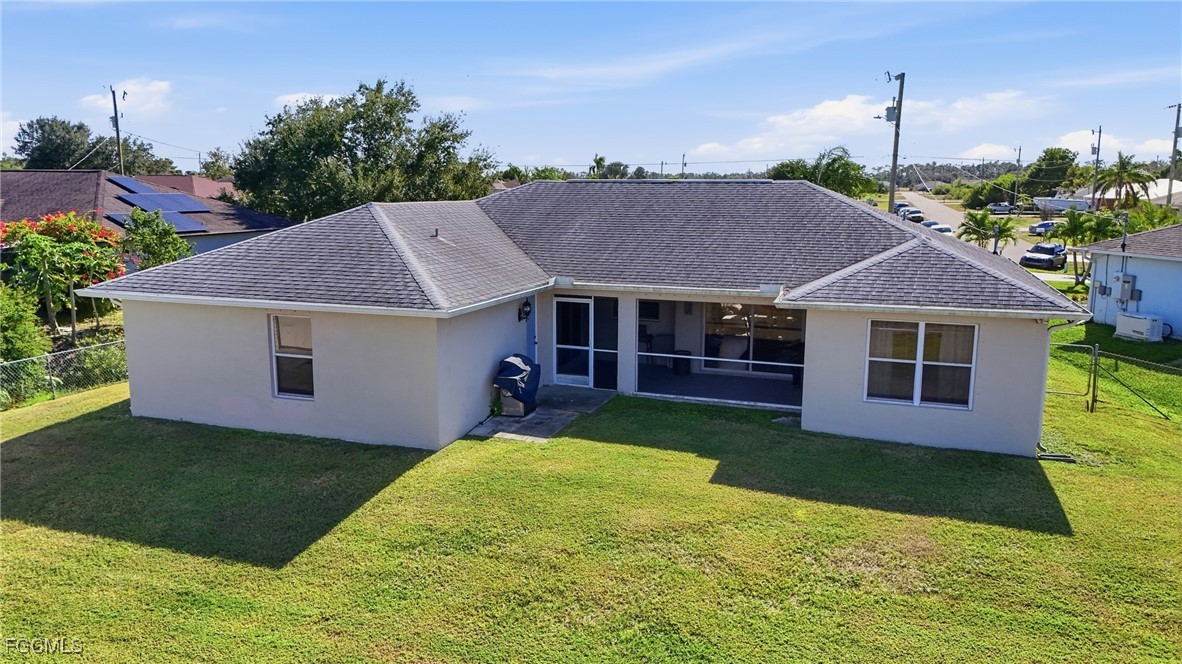 203 Manatee Street Fort Myers, FL 33913 - Photo 34 of 39