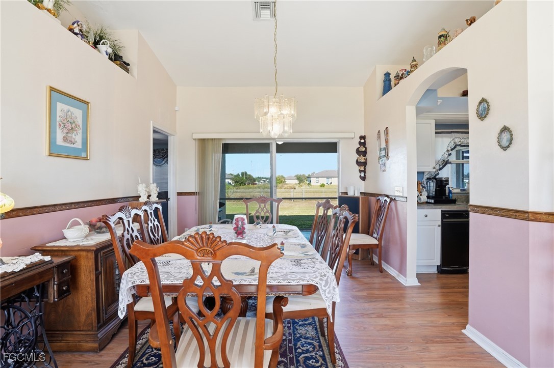 203 Manatee Street Fort Myers, FL 33913 - Photo 9 of 39