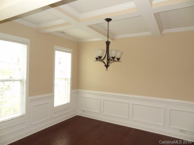 8942 Inverness Bay Road Charlotte, NC 28278 - Photo 2 of 24 Gallery Image 2