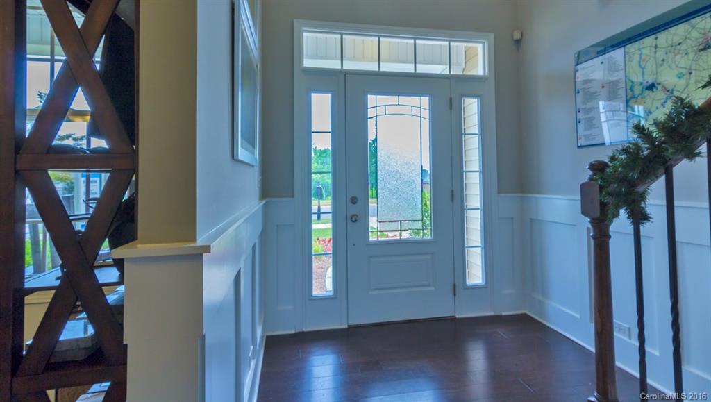 8942 Inverness Bay Road Charlotte, NC 28278 - Photo 3 of 24 Gallery Image 3