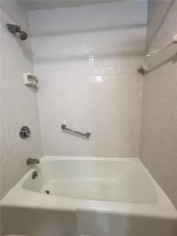 $1,750 | 1371 Mendon Road, Unit 28, Woonsocket, RI 02895