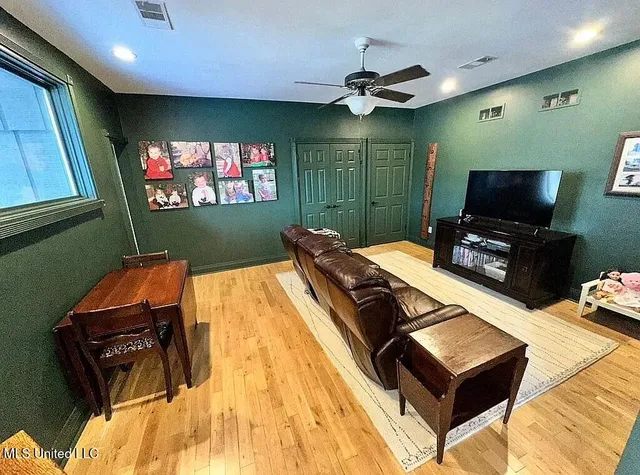 $679,900 | 1202 White Oak Drive, Hernando, MS 38632