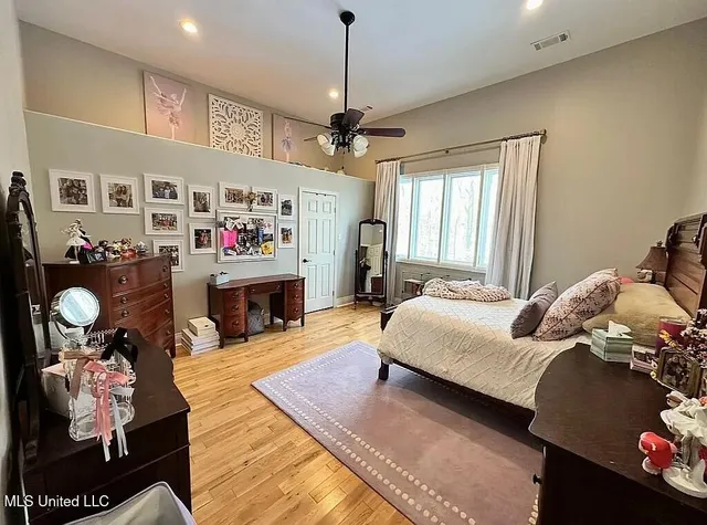 $679,900 | 1202 White Oak Drive, Hernando, MS 38632