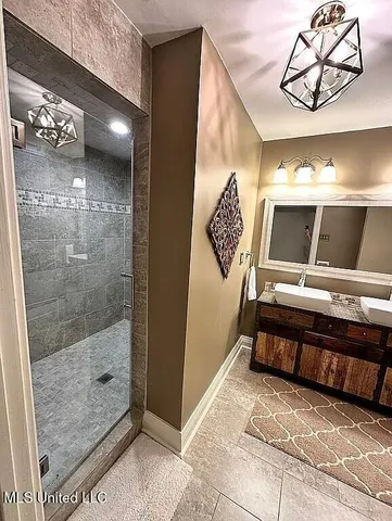 $679,900 | 1202 White Oak Drive, Hernando, MS 38632