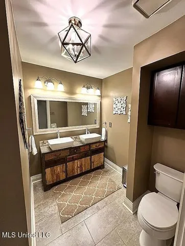 $679,900 | 1202 White Oak Drive, Hernando, MS 38632