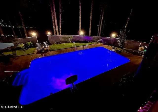 $679,900 | 1202 White Oak Drive, Hernando, MS 38632